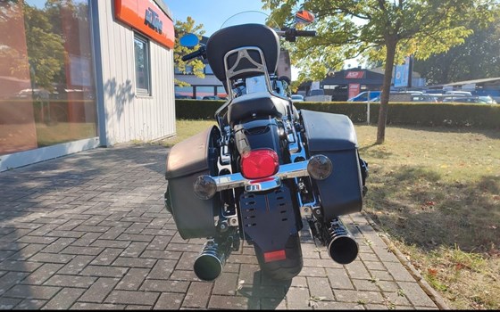 Gebrauchtmotorrad Harley-Davidson Road King Classic FLHRC - Bild 7