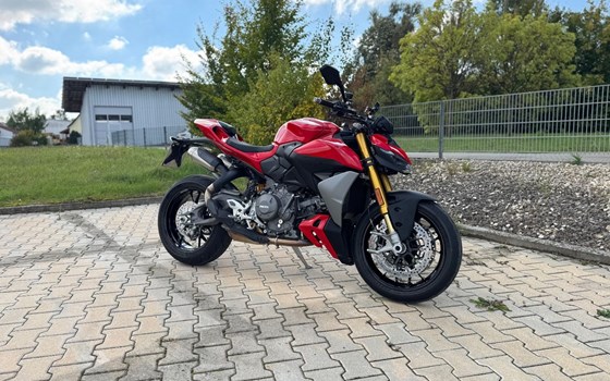 Gebrauchtmotorrad Ducati Streetfighter V2 S - Bild 2