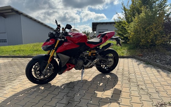 Gebrauchtmotorrad Ducati Streetfighter V2 S - Bild 6