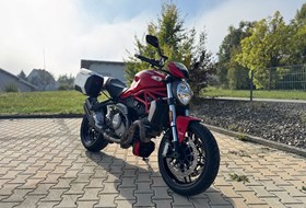 Ducati Monster 1200