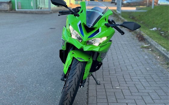 Neufahrzeug Kawasaki Ninja ZX-4RR - Bild 10