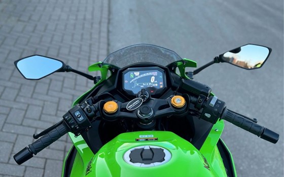 Neufahrzeug Kawasaki Ninja ZX-4RR - Bild 14