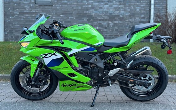 Neufahrzeug Kawasaki Ninja ZX-4RR - Bild 4