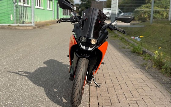 Gebrauchtmotorrad KTM RC 125 - Bild 11
