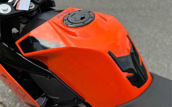 Gebrauchtmotorrad KTM RC 125 - Bild 13