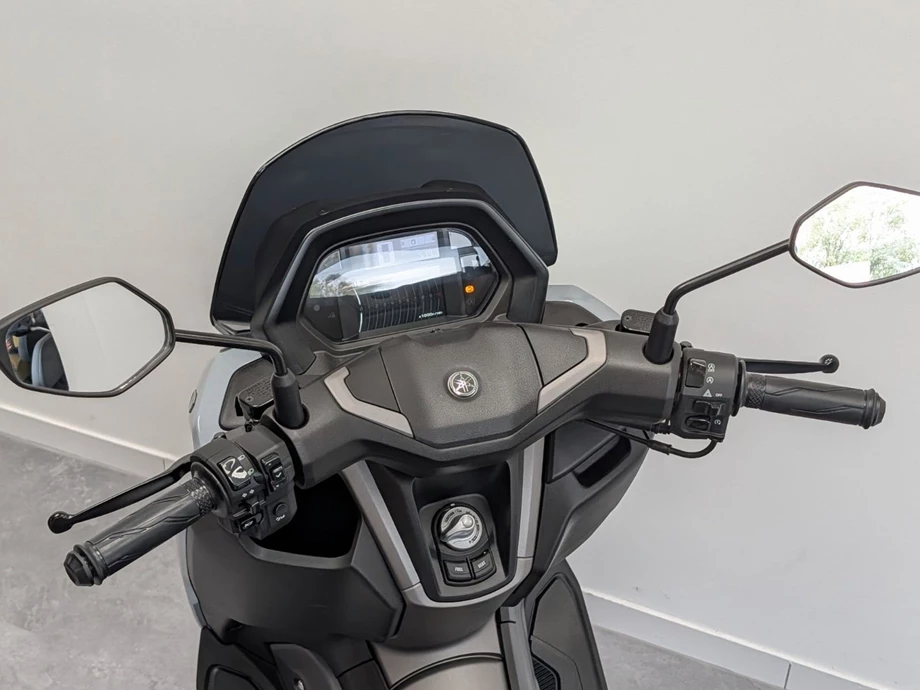 Angebot Yamaha NMAX 125 Tech MAX Bild 5: Angebot Yamaha NMAX 125 Tech MAX