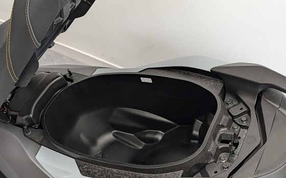 Gebrauchtmotorrad Yamaha NMAX 125 Tech MAX - Bild 7