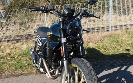 Gebrauchtmotorrad Ducati Scrambler Full Throttle - Bild 5