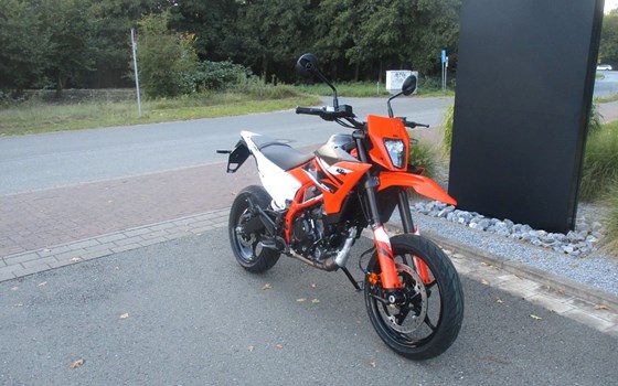 Neufahrzeug KTM 125 SMC R - Bild 1