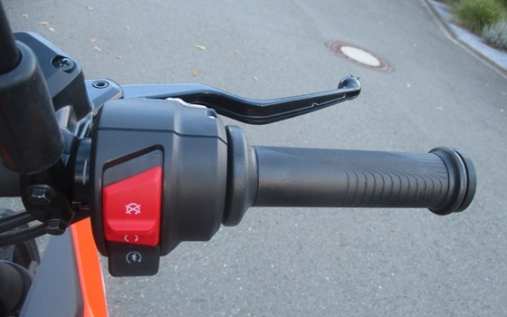 Neufahrzeug KTM 125 SMC R - Bild 11