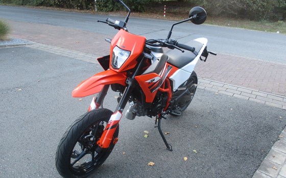 Neufahrzeug KTM 125 SMC R - Bild 4