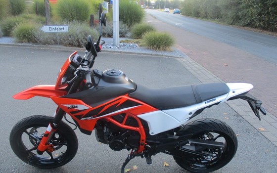 Neufahrzeug KTM 125 SMC R - Bild 5