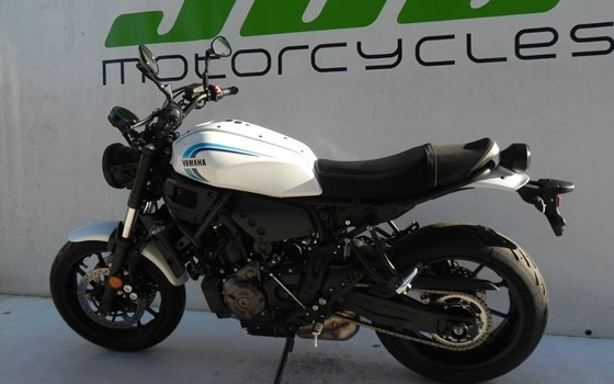 Gebrauchtmotorrad Yamaha XSR700 - Bild 3