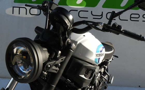 Gebrauchtmotorrad Yamaha XSR700 - Bild 9