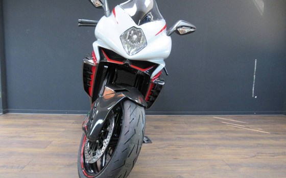 Gebrauchtmotorrad MV Agusta F3 800 - Bild 5