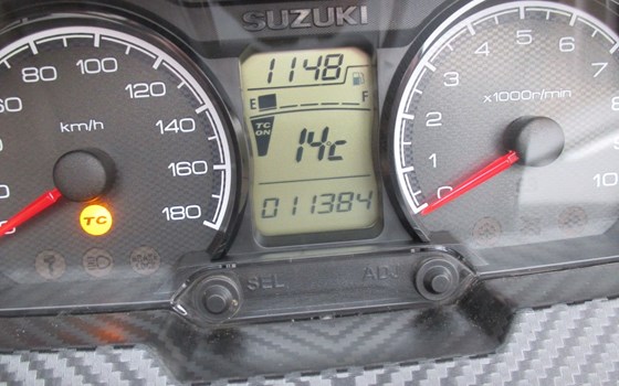 Gebrauchtmotorrad Suzuki Burgman 400 - Bild 10