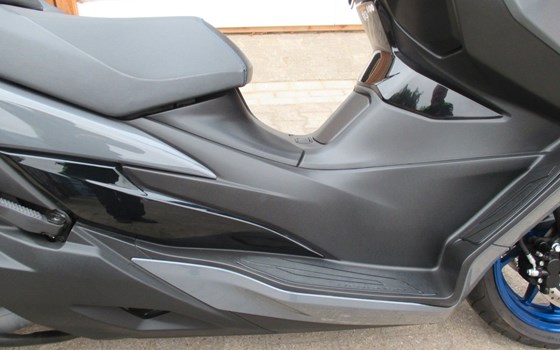 Gebrauchtmotorrad Suzuki Burgman 400 - Bild 13