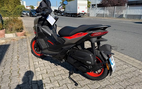 Gebrauchtmotorrad Aprilia SR GT Sport 200 - Bild 7