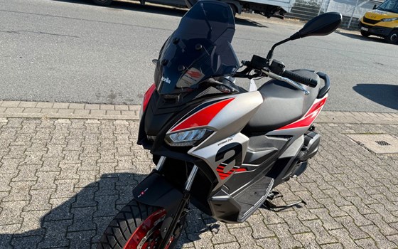 Gebrauchtmotorrad Aprilia SR GT Sport 200 - Bild 9