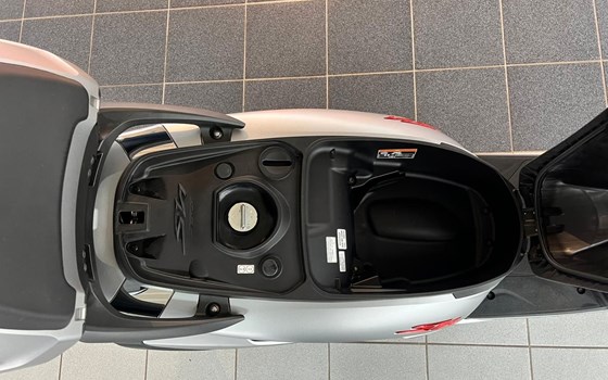 Gebrauchtmotorrad Honda SH350i - Bild 16