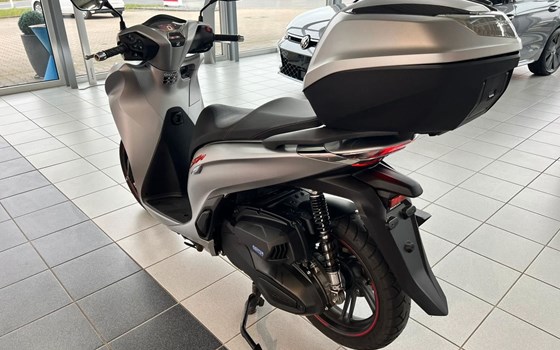 Gebrauchtmotorrad Honda SH350i - Bild 3