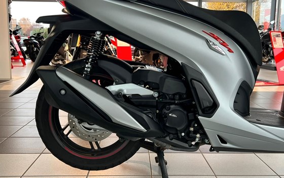 Gebrauchtmotorrad Honda SH350i - Bild 7