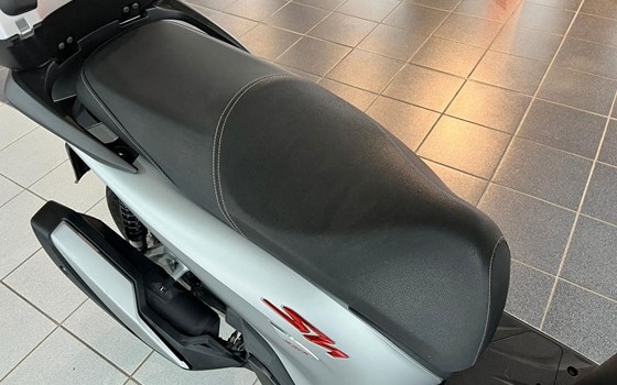 Gebrauchtmotorrad Honda SH350i - Bild 9