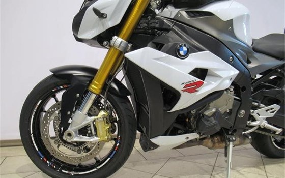 Gebrauchtmotorrad BMW S 1000 R - Bild 12