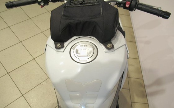 Gebrauchtmotorrad BMW S 1000 R - Bild 18