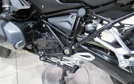 Gebrauchtmotorrad BMW R 1250 R - Bild 15 Gebrauchtmotorrad BMW R 1250 R - Bild 15