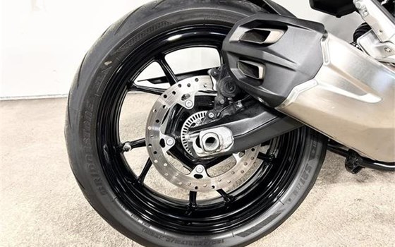 Gebrauchtmotorrad BMW F 900 R - Bild 13 Gebrauchtmotorrad BMW F 900 R - Bild 13