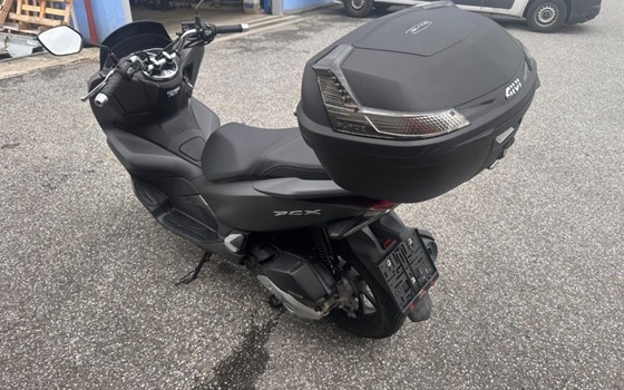 Gebrauchtmotorrad Honda CB 125 - Bild 3