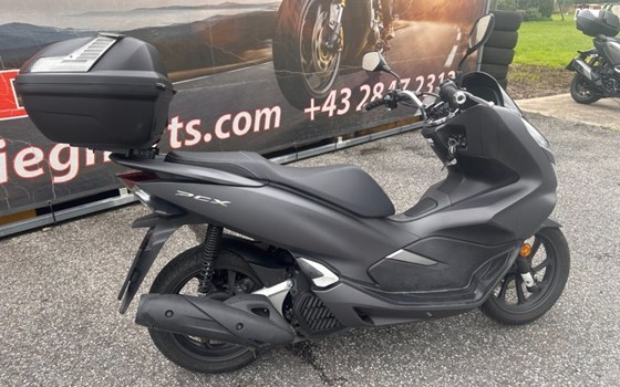 Gebrauchtmotorrad Honda CB 125 - Bild 4