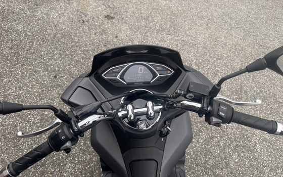 Gebrauchtmotorrad Honda CB 125 - Bild 6