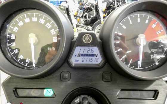 Gebrauchtmotorrad Yamaha XJR 1300 - Bild 5 Gebrauchtmotorrad Yamaha XJR 1300 - Bild 5