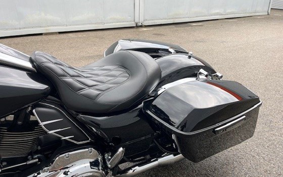 Gebrauchtmotorrad Harley-Davidson Touring Street Glide Special FLHXS - Bild 11 Gebrauchtmotorrad Harley-Davidson Touring Street Glide Special FLHXS - Bild 11