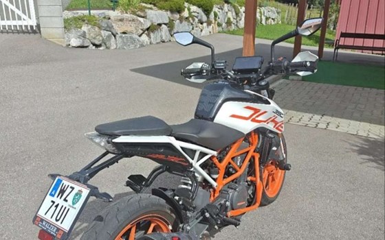 Gebrauchtmotorrad KTM 390 Duke - Bild 3 Gebrauchtmotorrad KTM 390 Duke - Bild 3