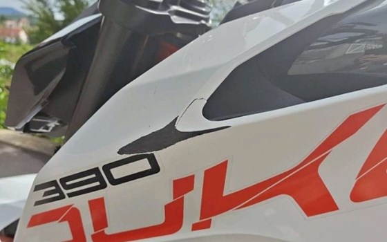 Gebrauchtmotorrad KTM 390 Duke - Bild 6 Gebrauchtmotorrad KTM 390 Duke - Bild 6