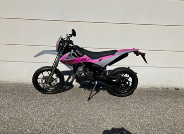 Neumotorrad Rieju MRT Europa SM 50