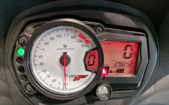 Gebrauchtmotorrad Suzuki GSX 650 F - Bild 7 Gebrauchtmotorrad Suzuki GSX 650 F - Bild 7