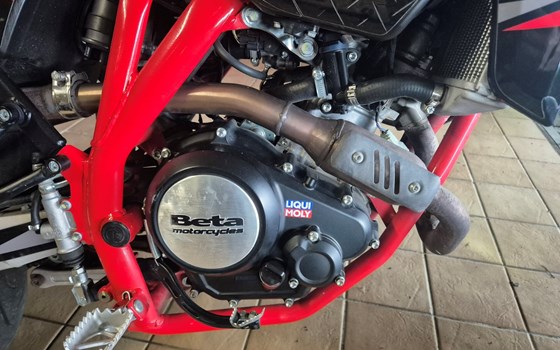 Gebrauchtmotorrad Beta RR 125 4T - Bild 7 Gebrauchtmotorrad Beta RR 125 4T - Bild 7