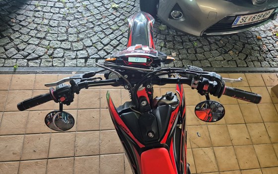 Gebrauchtmotorrad Beta RR 125 4T - Bild 8 Gebrauchtmotorrad Beta RR 125 4T - Bild 8