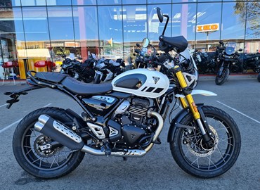 Neumotorrad Triumph Scrambler 400 XC