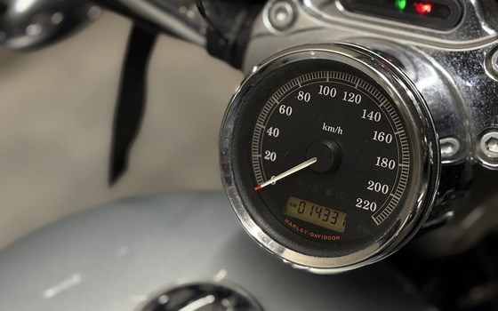 Gebrauchtmotorrad Harley-Davidson Sportster XL 1200 - Bild 5