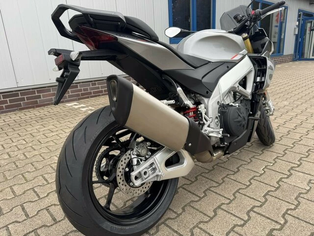 Angebot Aprilia Tuono V4 1100 Bild 3: Angebot Aprilia Tuono V4 1100