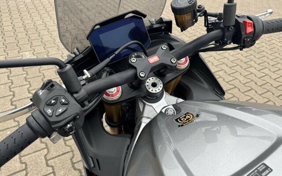 Gebrauchtmotorrad Aprilia Tuono V4 1100 - Bild 6