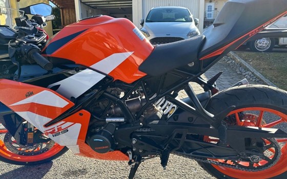 Gebrauchtmotorrad KTM RC 125 - Bild 17