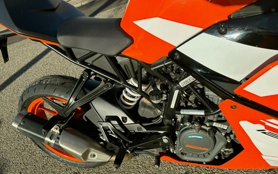 Gebrauchtmotorrad KTM RC 125 - Bild 20