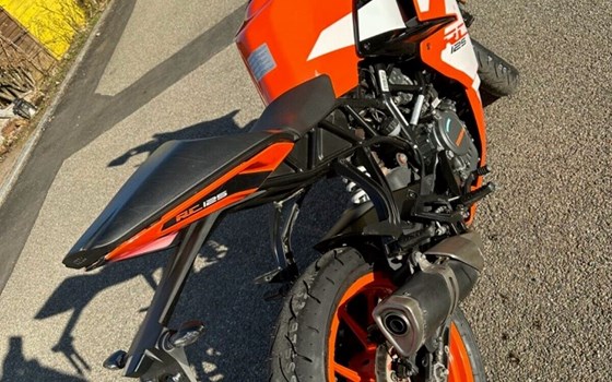 Gebrauchtmotorrad KTM RC 125 - Bild 21