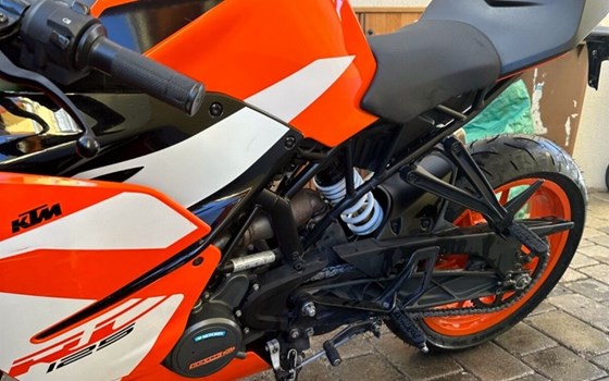 Gebrauchtmotorrad KTM RC 125 - Bild 24